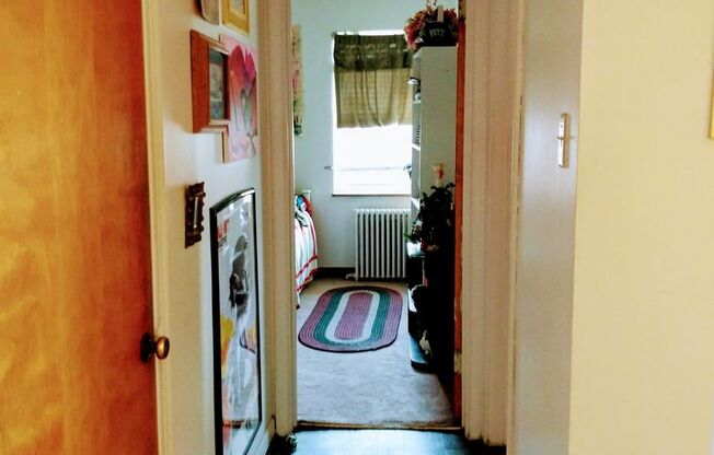 2 beds, 1 bath, 950 sqft, $1,375, Unit 5600 Fifth A313
