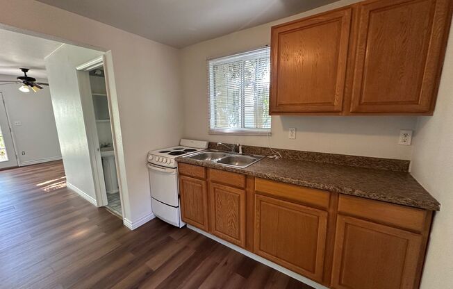 Studio, 1 bath, 400 sqft, $2,095, Unit Studio