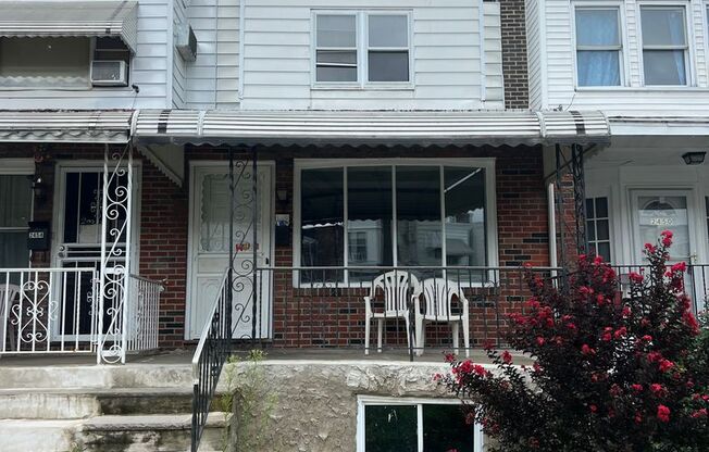 3 beds, 1 bath, $1,500