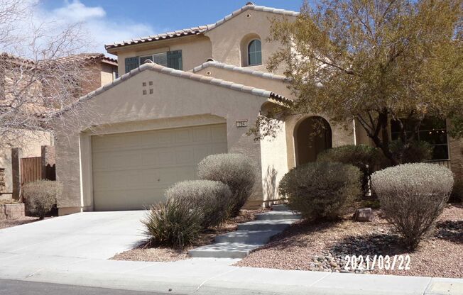VISTA VERDE AT SUMMERLIN 3bd 2.5 bth WITH PRIVATE POOL & SPA