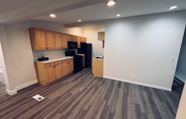 Charming 4 bedroom 2 bath home- West Linn, OR