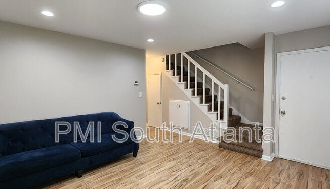 834 RDG AVE