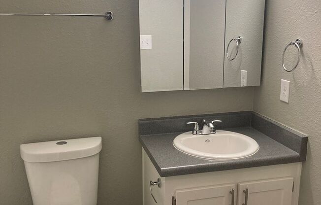 2 beds, 2 baths, 900 sqft, $1,475, Unit 248