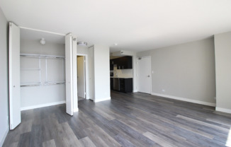 866 N WABASH AVE