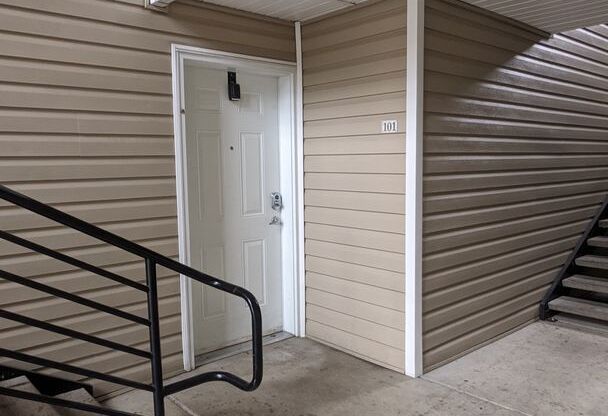 2 beds, 2 baths, 994 sqft, $1,445, Unit E106