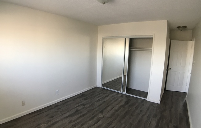 2 beds, 2 baths, 922 sqft, $2,395, Unit 17