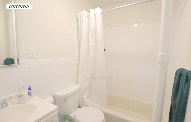 Studio, 1 bath, $2,595, Unit 33