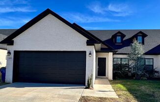 Beautiful 3 Bed/2.5 Bath Townhome in Chaffee Crossing. *Ask about Our Move In Special!*