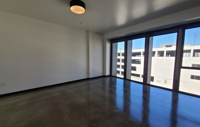 Studio, 1 bath, 630 sqft, $2,330, Unit 0502