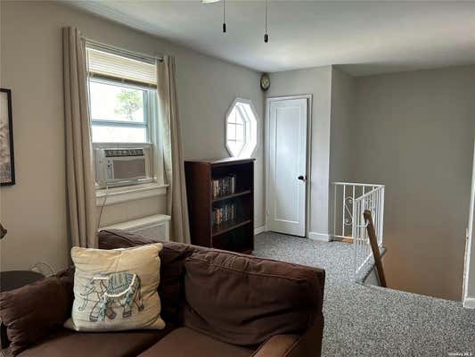 1 bed, 1 bath, 585 sqft, $2,000