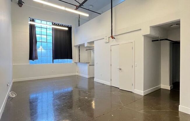 5701 INTERNATIONAL BLVD