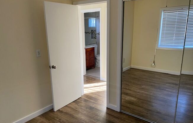 2 beds, 1 bath, 800 sqft, $2,050, Unit C1