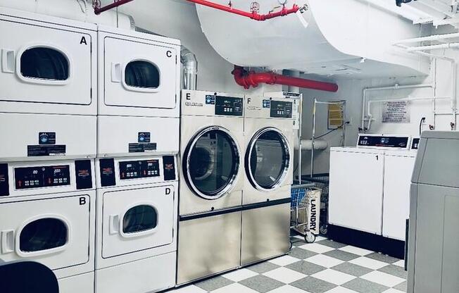 Studio, 1 bath, 550 sqft, $3,795, Unit 10F