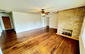 3 beds, 2 baths, $1,250