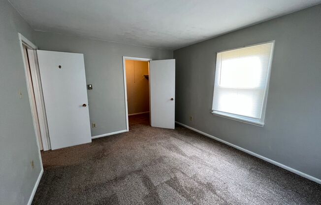 2 beds, 1 bath, 850 sqft, $1,040, Unit 3-D