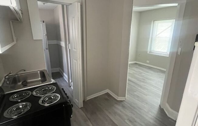 428-430 Belmont Ave / 39-43 Kenwood Ter