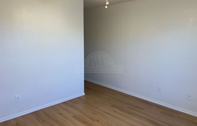 2 beds, 2.5 baths, $1,095, Unit 138 Ryan Unit B