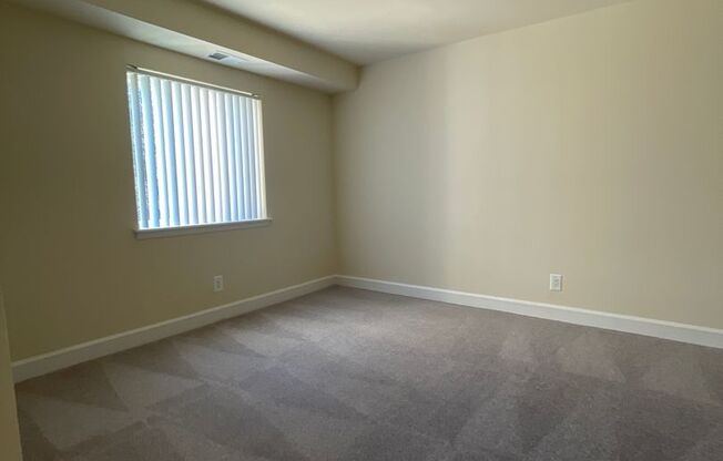 2 beds, 2 baths, 1,000 sqft, $2,025, Unit 14233 #A2