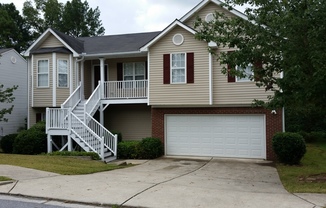 4 beds, 2 baths, $2,100