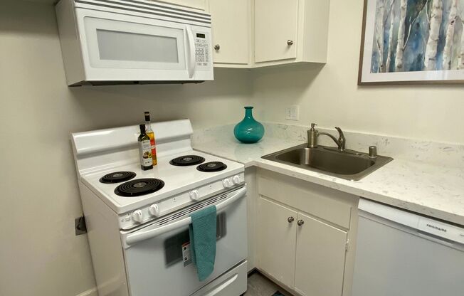 1 bed, 1 bath, 750 sqft, $1,795, Unit 06