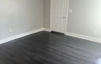 2 beds, 1 bath, $1,195