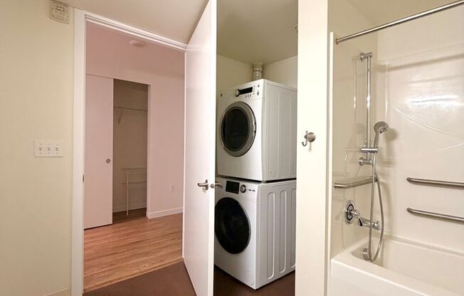 1 bed, 1 bath, 575 sqft, $1,750, Unit 207