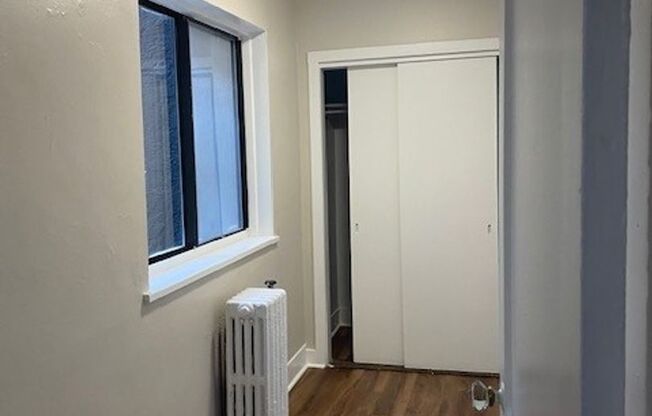 Studio, 1 bath, $1,025, Unit 210B