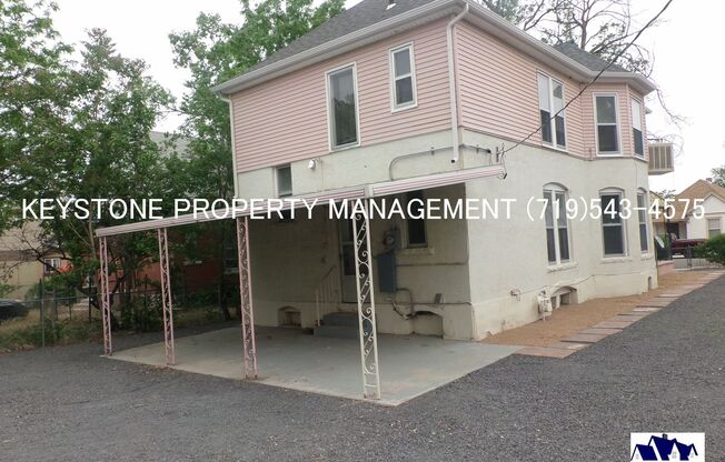 Spacious, 3 Bed/1 Bath Unit - 2nd Floor of Duplex $1,200/$1,200  ALL UTILITIES INCLUDED!