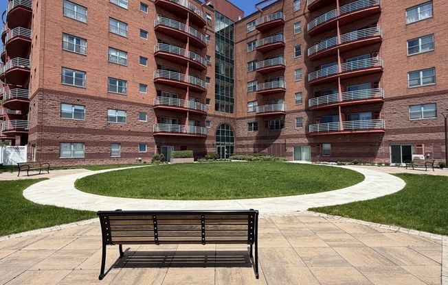 1 bed, 1 bath, 645 sqft, $2,000, Unit 516