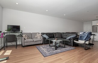 45 L St