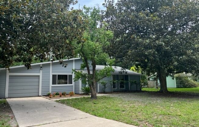 Fully remodeled 3 bedroom 2 bath in Northwood Pines