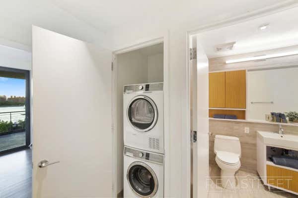 349 Kent Ave