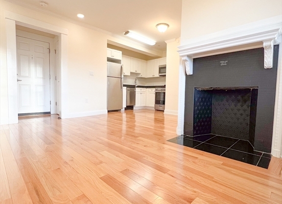 1 bed, 1.5 baths, 538 sqft, $2,320, Unit 21