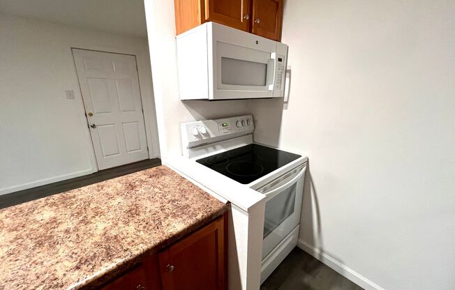 1 bed, 1 bath, 600 sqft, $750, Unit #3