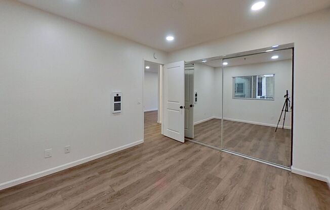 2 beds, 2 baths, 920 sqft, $2,595, Unit 209