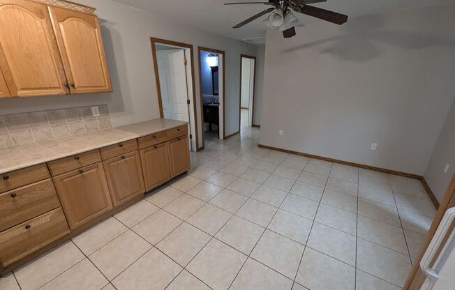 Spacious 6-Bedroom Home in Desirable Rocky Mountain Lake/Berkeley/Regis Area