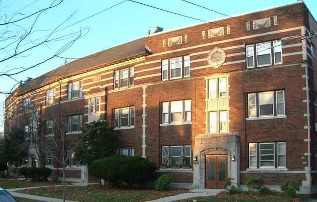 Welcome to Edanola Apartments