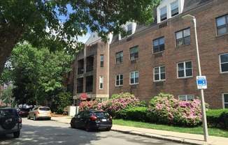 Spacious 3-bed 1.5 Bath in Excellent Neighborhood