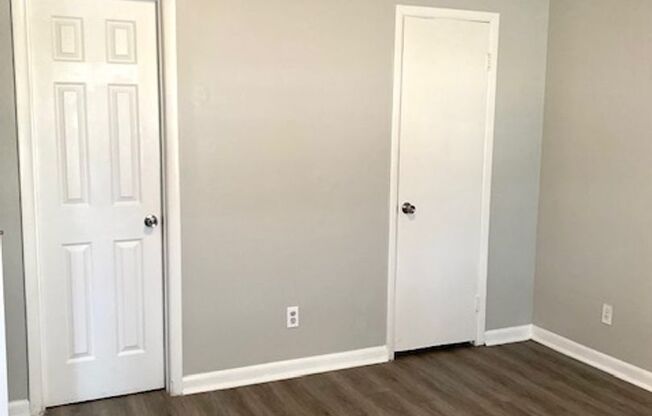 2 beds, 1 bath, $820