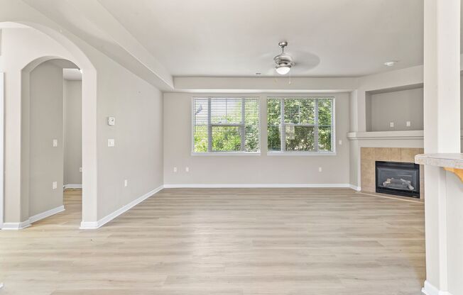 Spacious 3-Bed/2-Bath Townhome in the Heart of Tigard!
