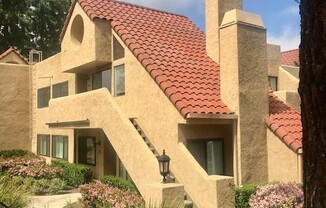 Fantastic  2Br/2Ba Upper Condo in Bernardo Pines
