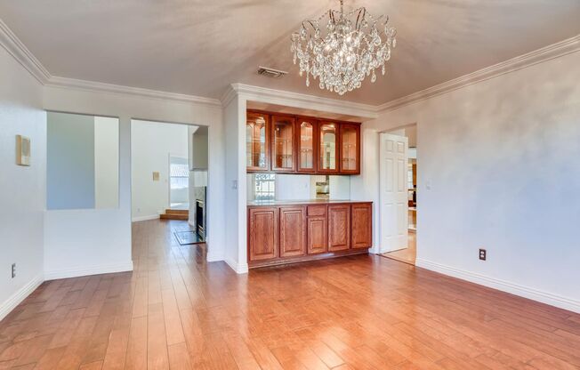 BEAUTIFUL 4 bedroom home with 2 Primary bedrooms in Canyon Gate Golf Course Community!