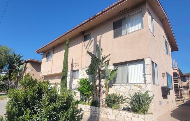 2 beds, 1 bath, $1,895, Unit 630-7L