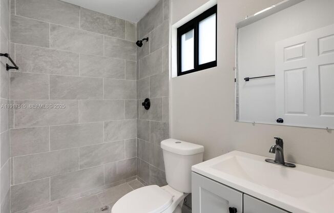 981 NW 4TH AVE POMPANO BEACH, FL 33060