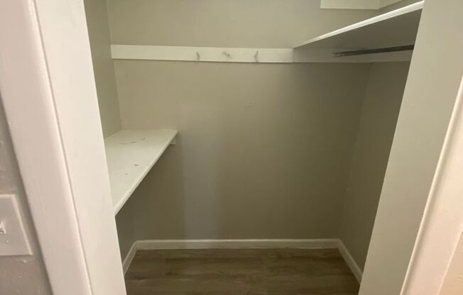 1 bed, 1 bath, 707 sqft, $790, Unit C:17