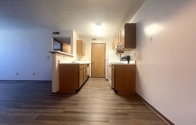 2 beds, 2 baths, $1,200