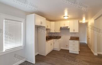 816-20 Alamitos Ave.