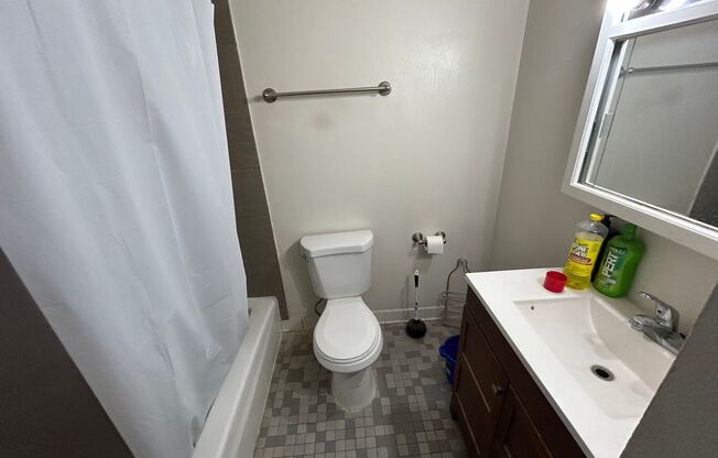 1 bed, 1 bath, $995, Unit 234