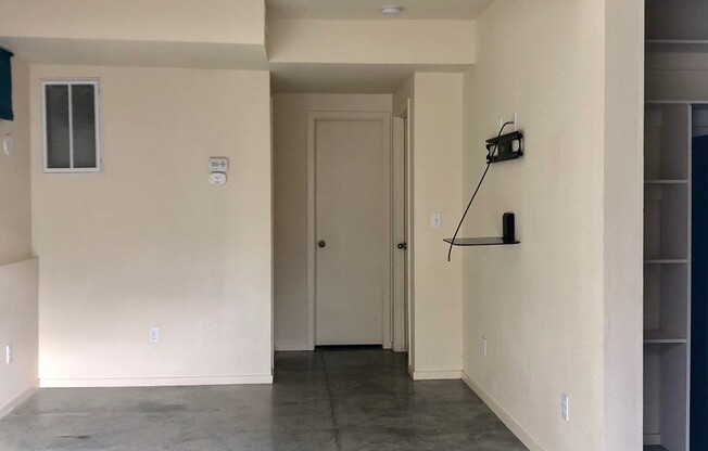 1 bed, 1.5 baths, 780 sqft, $1,425, Unit 231 Moran A