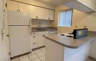 2 beds, 1 bath, 758 sqft, $1,395, Unit 2